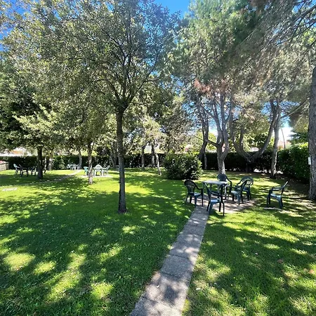 Vacation By The Pool In Our Cozy Flat Bibione